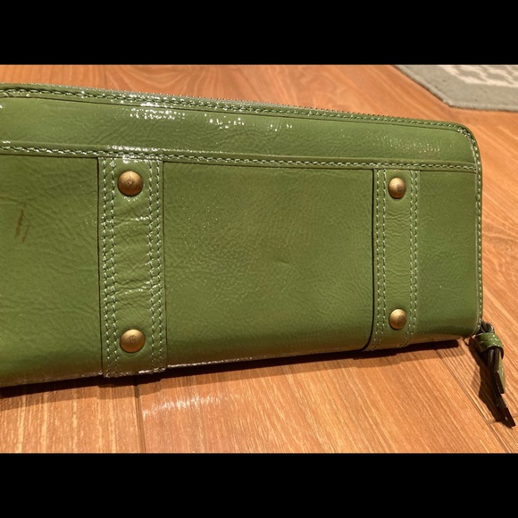 Coach Patent Leather Green Wallet Clutch Shiny - Picture 5 of 11